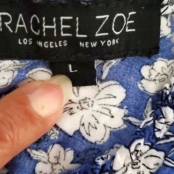 Rachel Zoe Blue Ditsy Floral Modest Flowy Sleeveless Top - Picture 9 of 10